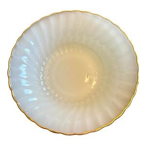 ONE Vtg Anchor Hocking Fire King Swirl Golden‎ Shell 8-1/2" Vegetable Bowl USA